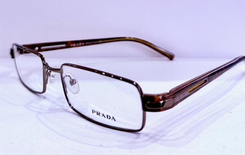 Prada VPR621